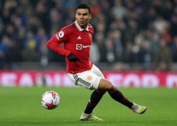 Le milieu de terrain de Manchester United Casemiro le 27 avril 2023
