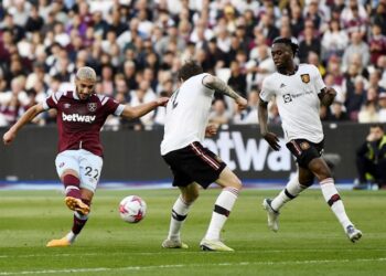 Said Benrahma de West Ham United marque contre Manchester United le 7 mai 2023