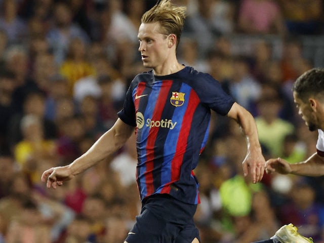 Frenkie de Jong en action pour Barcelone le 13 août 2022