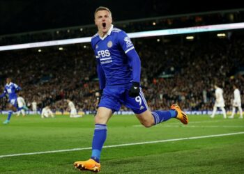 L'attaquant de Leicester City Jamie Vardy célèbre son but le 24 avril 2023