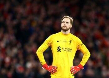 Caoimhin Kelleher de Liverpool réagit le 27 février 2022