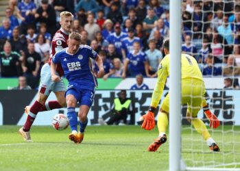Harvey Barnes de Leicester City marque contre West Ham United le 28 mai 2023
