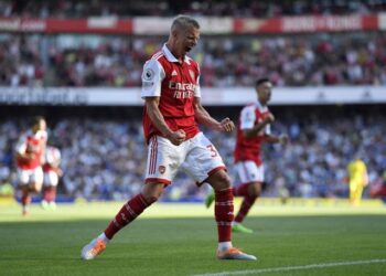 Oleksandr Zinchenko en action pour Arsenal le 13 août 2022