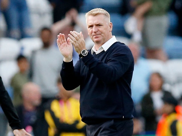 Le manager de Leicester City, Dean Smith, semble abattu après avoir été relégué de la Premier League le 28 mai 2023