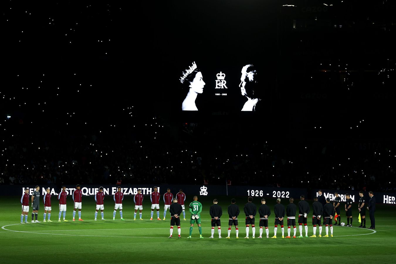 202223 meilleures photos - Aston Vila contre Southampton rend hommage à Queen
