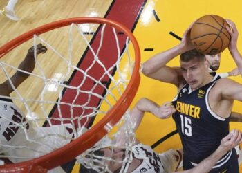 Finales NBA, match 5 Denver-Miami ce soir : Malone met en garde les Nuggets