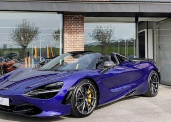 Daniel Ricciardo vend sa McLaren 720S violette