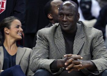 Michael Jordan cède la propriété des Charlotte Hornets NBA