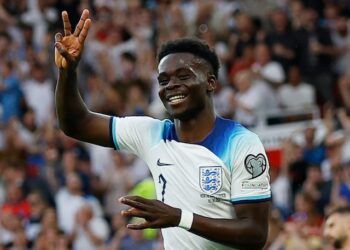 Bukayo Saka célèbre le but de l'Angleterre le 19 juin 2023
