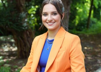 Ellie Henry comme Freya Shepherd dans Hollyoaks