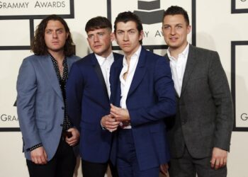 Arctic Monkeys photographié en 2015