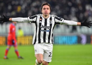 Federico Chiesa de la Juventus célèbre son premier but le 6 janvier 2022