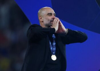 Le manager de Manchester City, Pep Guardiola, célèbre après avoir remporté la Ligue des champions le 10 juin 2023