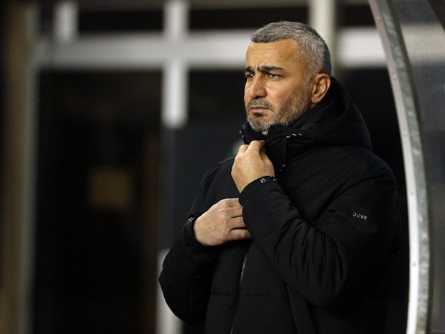 L'entraîneur de Qarabag Gurban Gurbanov avant le match du 16 février 2023