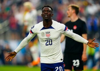 Folarin Balogun fête le but des USA le 19 juin 2023