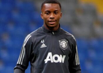 Le jeune Ethan Laird de Manchester United lors d'un entraînement le 27 novembre 2019