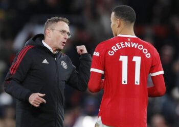 Le patron par intérim de Manchester United, Ralf Rangnick et Mason Greenwood, photographiés en décembre 2021
