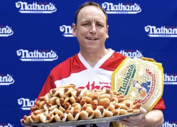 Nathans Hot Dog Eating Contest 2023 Sportsbooks Give Joey Chestnut 30 Chance To Break World Record