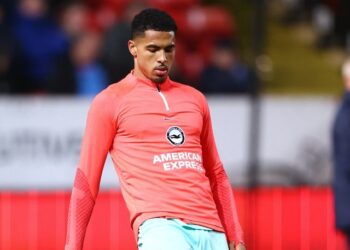 Levi Colwill de Brighton & Hove Albion photographié le 21 décembre 2022