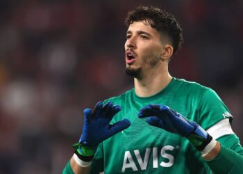 Manchester United lié à un coup de choc pour le gardien de Fenerbahce Altay Bayındır - News 24