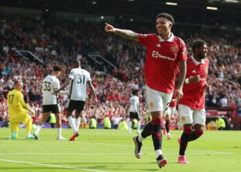 Jadon Sancho de Manchester United célèbre son but contre Fulham le 28 mai 2023