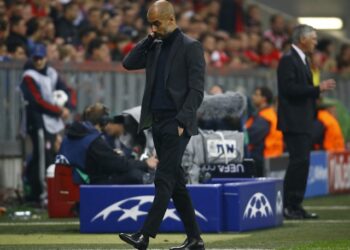 Pep Guardiola du Bayern Munich réagit lors de sa défaite en demi-finale retour de la Ligue des champions contre le Real Madrid le 29 avril 2014