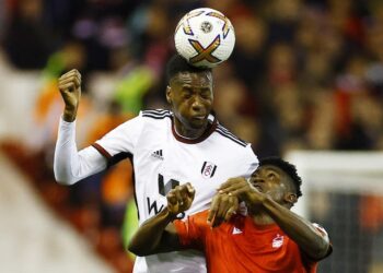Le défenseur de Fulham Tosin Adarabioyo en action en septembre.
