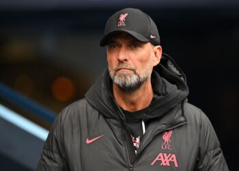 "Tout peut arriver" - Un journaliste n'exclut pas la "surprise" du transfert de Liverpool