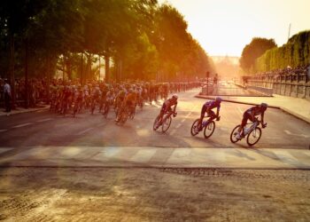 Canicule et Tour de France : Comment les coureurs s’adaptent ?