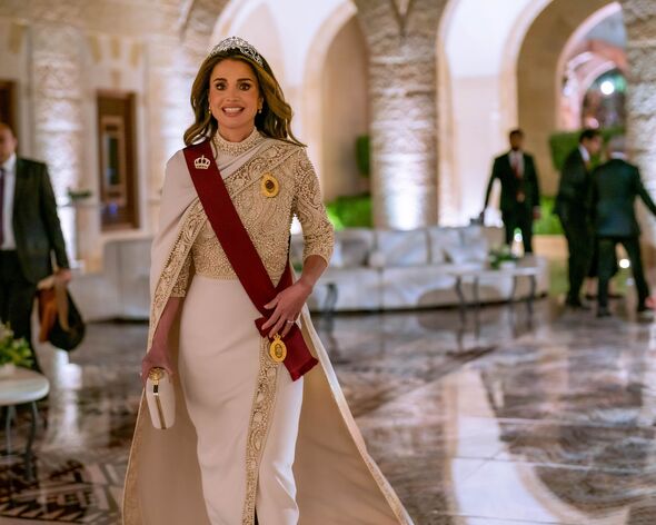 La reine Rania au mariage de son fils en juin