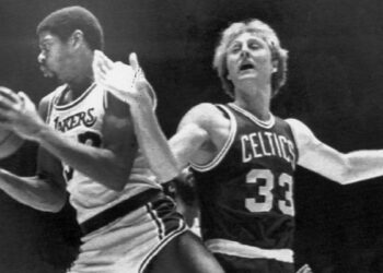 Magic-Bird, une série télévisée raconte la saga qui a lancé la NBA