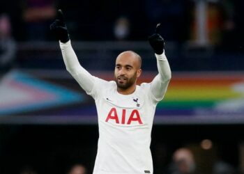 Lucas Moura célèbre le but de Tottenham Hotspur en décembre 2021