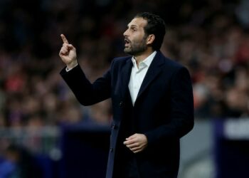 L'entraîneur de Valence Ruben Baraja réagit le 18 mars 2023