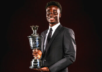Saka remporte le titre de jeune joueur PFA de l'année