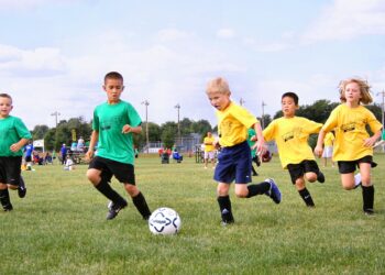 5 raisons pour inscrire son enfant à un stage de foot pendant les vacances