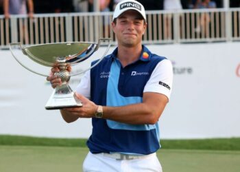 L’as européen de la Ryder Cup se décrit comme un « simple garçon » dans son profil Tinder