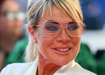 Letitia Dean a peut-être perdu quatre tailles de robe en quatre mois