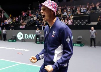 Les supporters très frustrés après le match nul en Grande-Bretagne