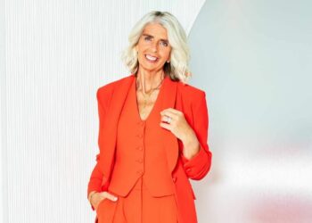 Maman partage une énorme transformation de perte de poids après le cauchemar du « vestiaire »