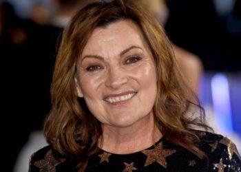 Lorraine Kelly partage une transformation de perte de poids à couper le souffle