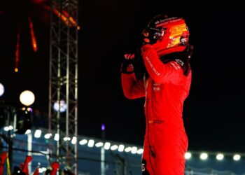 Ferrari, enthousiasme social pour la victoire de Sainz à Singapour