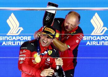 GP Singapour, Vasseur : « Sainz exceptionnel. Merci à lui et à l’équipe Ferrari »