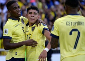 Le prodige de Chelsea, âgé de 16 ans, rend les médias internationaux fous |  Football |  sport