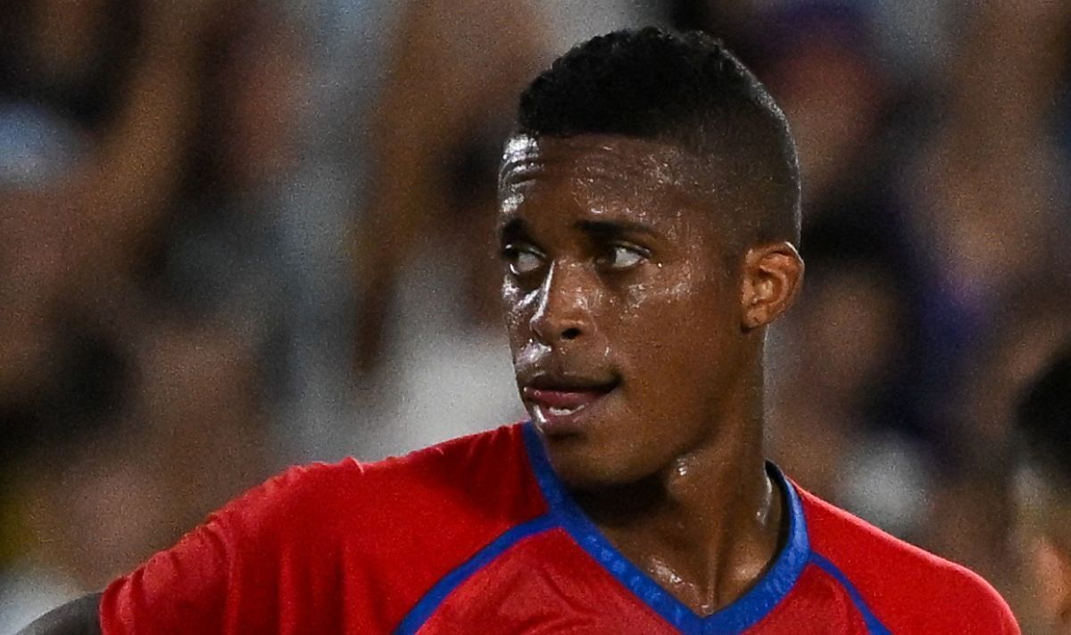 Un footballeur abattu à l'âge de 26 ans alors que le père du joueur plaide pour que les hommes armés se rendent | Football | sport