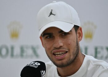 Carlos Alcaraz met fin aux commentaires de son rival Novak Djokovic