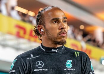 Les coéquipiers de Lewis Hamilton déchirés alors que la star de Mercedes est carrément exclue