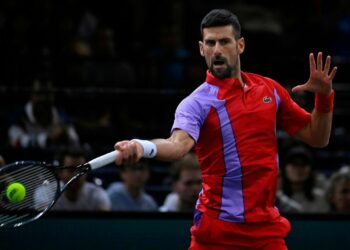 Novak Djokovic montre à Carlos Alcaraz comment procéder avec une victoire de routine au Masters de Paris