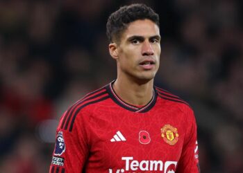 Le message du vestiaire de Man Utd met Raphael Varane dans une situation délicate alors qu’une « position de sortie » émerge |  Football |  sport