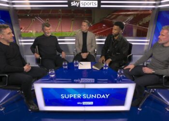 Gary Neville et Jamie Carragher viennent de se mettre d'accord sur les chances de titre de Liverpool après le match nul contre Man Utd