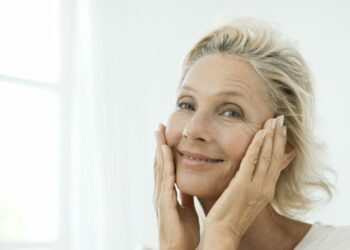 Comment paraître plus jeune avec les « meilleurs aliments anti-âge » recommandés par les médecins